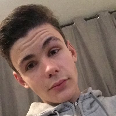 benjiz42's profile picture. 