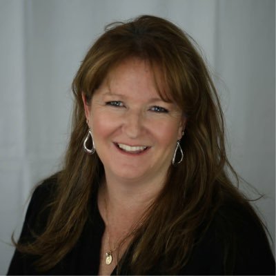 John Maxwell Certified Trainer, Speaker, Coach. Passionate about making a difference, traveling and my family!