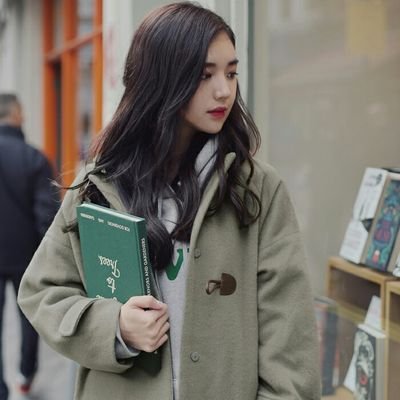 kawaidesuka's profile picture. Comento novelas y me la paso quejándome 🐈