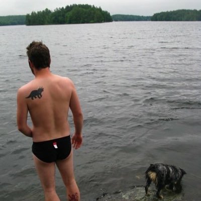 squirrler's profile picture. if you stare into the void long enough, it kind of makes your butthole tingle.