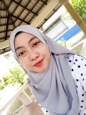 emadin94's profile picture. 