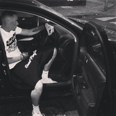 Tonavelli's profile picture. 