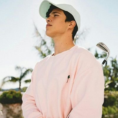 TimRpg_01's profile picture. C'est en faisant n'importe quoi, qu'on devient n'importe qui.