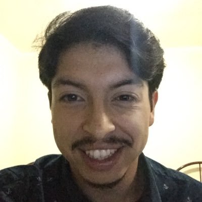 Estudiante de Química y farmacia, USACh e intento de ciclista. Mi mamá dice que soy especial. Ah! y también canto en la ducha.