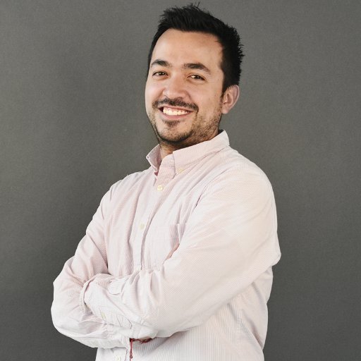 Founder of @j5sportsmkt | 📲Social Media Marketer | 🥇⚽️Sports Marketing | 🖥 https://t.co/34AfGbeZ4H #SocialMedia #ComunicacionInterna #DialogusCI