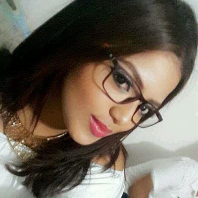 Karlaa1002's profile picture. 