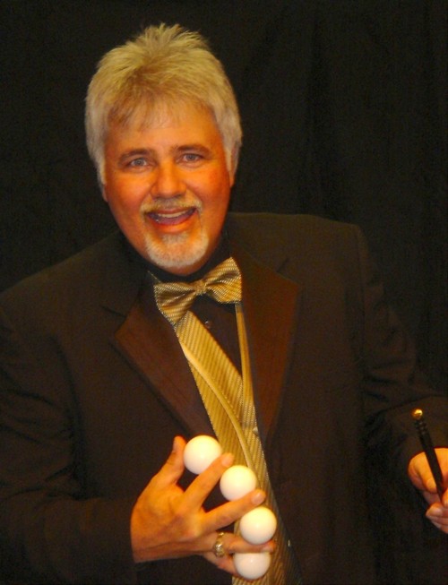 rdlovins's profile picture. Owner of Rodger Lovins Magic dot com.