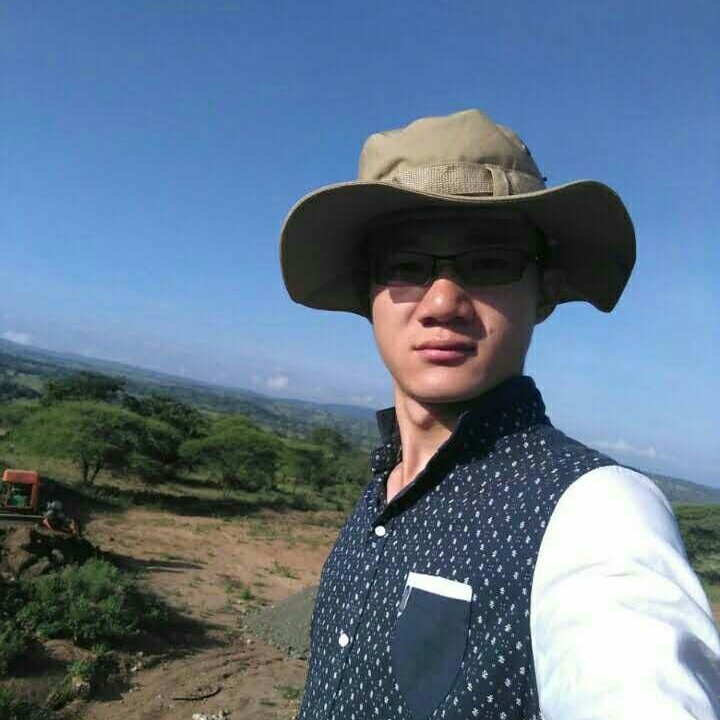 Young man from China/International trader/ Nonbelievers/Work account