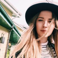 sw (@sidneyweich) 's Twitter Profile