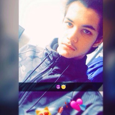 Wesh LE shlag ! si tu m'suit c'est pas par hasard ! j'fait pas de tweets psk j'fait partie de ses personnes qui on la flemme 😂😜💘 PARKOUR NO LIMIT 💘💉🔥💥💦