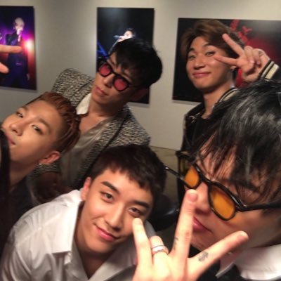 Bigbang Go 編集がんばってちゃんとした ジヨンのプロフェッショナル動画 作りたかったんだけど 最後いい具合にすんちゃんが カメラ目線で面白かったから これ載せる 笑 実際にやってほしいな