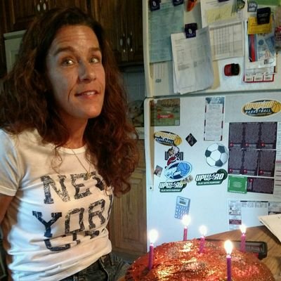 bernaglidewell's profile picture. 