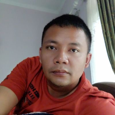 adhi_lesmana's profile picture. 