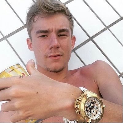 tenhpeniss's profile picture. 