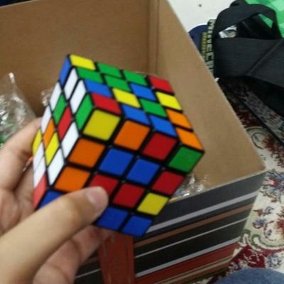 Hi everyone, i love Rubik's cube. Im new to twitter so pls follow me