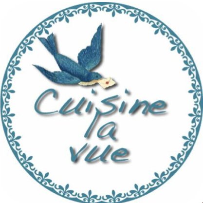 cuisine la vue (クジラー油)という名の美しい辣油を作っています。料理人、料理講師、パーティー、ケータリング、フードコーディネート and more...