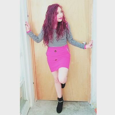 18 años:3 /belieber megustaRAP/youtubers/soltera/sigueme&TeSigo✌FB:mia mds Revista mi vineMi instagram:3 como: itzy
✌ https://t.co/ynLlLQMAbj