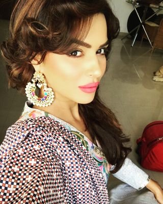 Team Aashka Goradia Teamaashkag Twitter She has walked the ramp in several fashion events and has acted in various hindi television serials. team aashka goradia teamaashkag