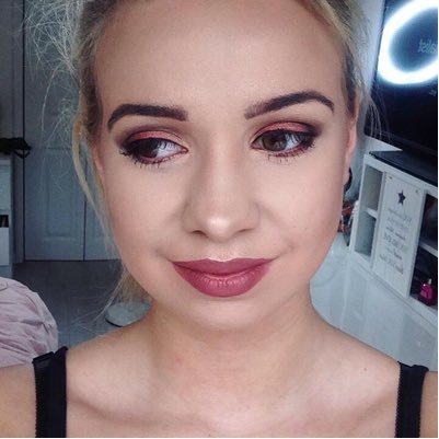 FaceToFierce's profile picture. 