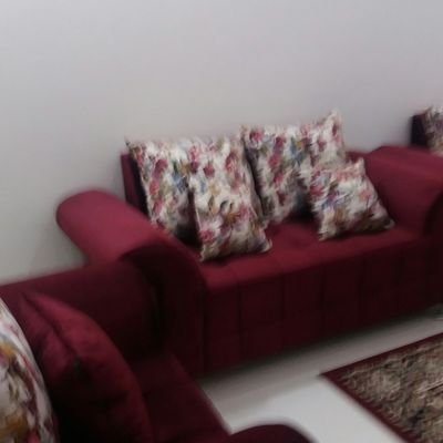 ‏‏قالوا ترى قالوا ترى مالك أمل *** في قربها لو يوم أبعد وجنب دربها *** وهذا هو المقسوم