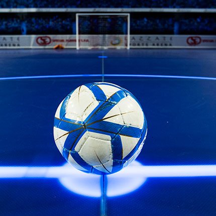 BOX2BOXcourt's profile picture. Box2Box is a new soccer concept based on a 2v2 format game played in a SMART court 6m x 12m with 4 sides panels.