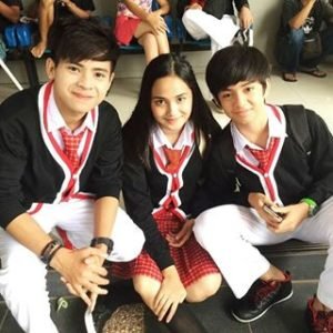 Akun fansbace buton Sultra,baubau | Pantengin trus #MIL2DUNIA hanya di SCTV  :-* :-* :-D