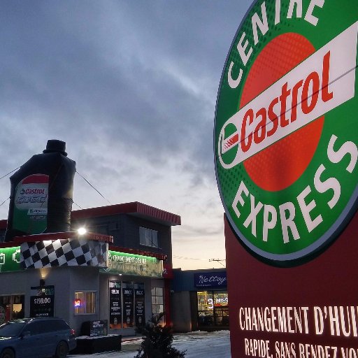 Castrol Express premier centre de vidange d'huile à Montréal sous la banière.   Take part in our service and never turn back. What is your oil? ☕️😎🏎️🚕🚗