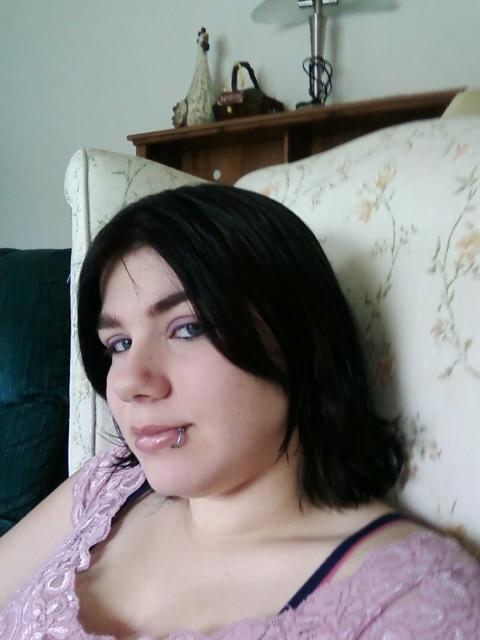 Lovelypisces93's profile picture. like making enough and chill out with my loved ones 🥰😍