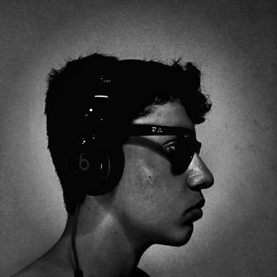 SaciPedro's profile picture. Diversão e Memes Esporte Futebol Brasileiro Futebol Internacional Games e Youtubers Humor Pop/Rock Música Seleção Brasileira Youtubers