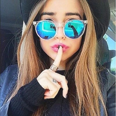 gxssipskxm's profile picture. Faites attention à tout ce que vous dites. Je vois tout, je divulgue tout. N'hésitez pas à confesser, j'adore les potins.