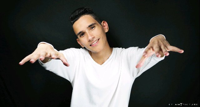 dj/productor venezolano visita mis redes sociales https://t.co/K8aCesKCfC https://t.co/MsKeWyT7S4 https://t.co/QnaNqgotT0