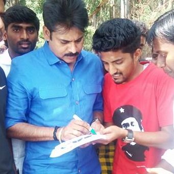 VinodQuests's profile picture. Omnist ✨️