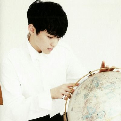 권 호시