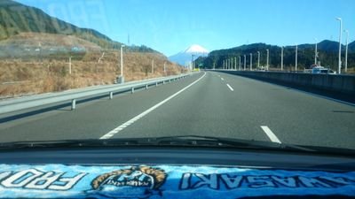 名古屋在住川崎多摩区民(フロサポ)
イラスト創作に興味が湧き始めたオッサン。フロンターレの試合付近になると浮上しがち。無言フォロー失礼します&無言フォロー大歓迎です。大体はフォロバします。