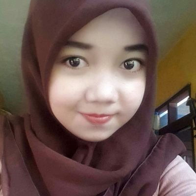 ig: Nurii_wiidii
fb: Prilly Putriie Pratama