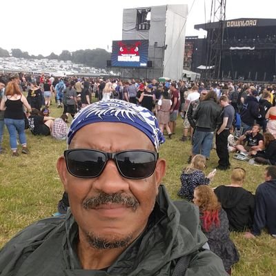 Logistics Professional with Jigsaw.
DJ at The Midweek Mojo, ChippFest Partner,oh and occasional Stand Up / Event MC at whoever wants me.