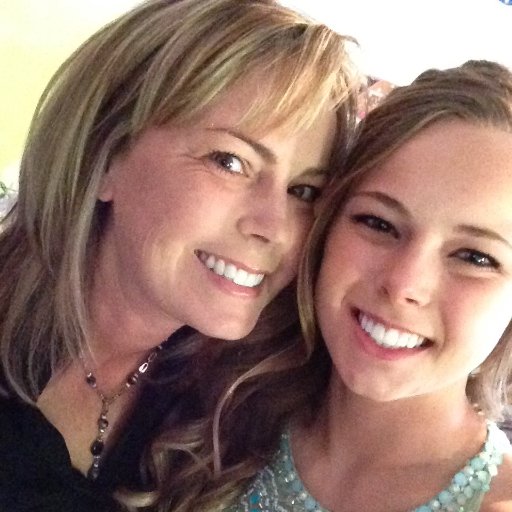 angaguilar68's profile picture. 