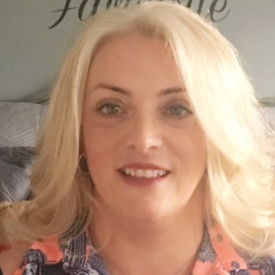 Wife, mother of 5, 3 boys and 2 girls, a writer. True Romantic. Loves the happily ever afters...
