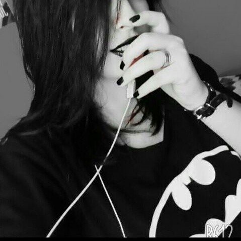 el anime es mi vida al igual que los video juegos y las creepypastas,espero llevarme bien con todos ustedes n.n(;^ω^)