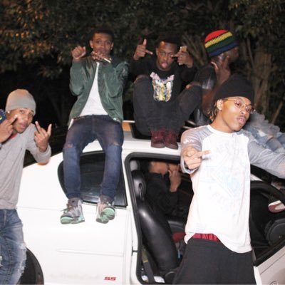 This is The Official Twitter of Hood Fam. 🔮Check out our Associated Music Groups 🎵 Dinero 🎵 MoneySex 🎵 Chicken Chaser Nation