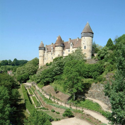 Forteresse médiévale des XII°-XV° siècles en Berry • Château classé Monument Historique • Passion du patrimoine • Tel.: 02 48 56 77 77 • OUVERT MARDI-DIMANCHE