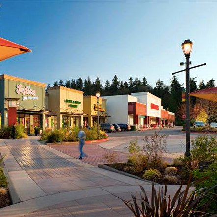 Issaquah Commons is a 365,000 square foot, open-air community shopping center anchored by Target, Safeway, Bed Bath & Beyond, REI and Ross Dress for Less.