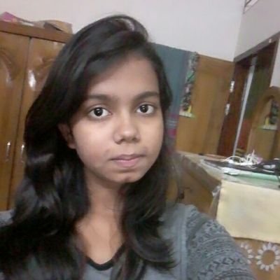 I am epic single 😘😘😘.......dada said that mah future is dark.....so um still roaming .....wid a candle...🤓🤓🤓🤓🤓