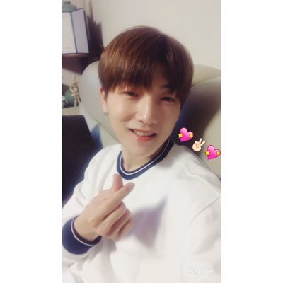 진흙에서 피어난 꽃