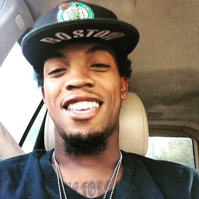 Rapper/Songwriter/ Booking info: Yungkeyz242#gmail.com IG: _KeyzWhite