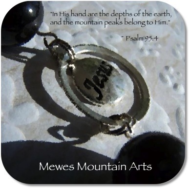 Live from the foothills of the Rocky Mountains comes Mewes Mountain Arts & Crafts - all things crafty. God Bless!