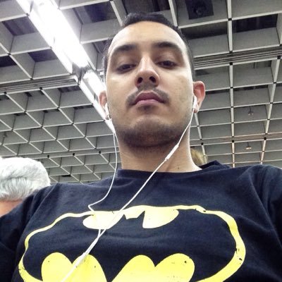 JosoeNiendicker's profile picture. Gaúcho, Gremista e fã de esportes. Rugby, Baseball e Football. Leitor de HQs. Instagram: JosoeNiendicker