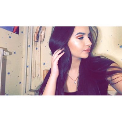 KarryHales's profile picture. Germany • 18 y/o • instagram: karimaxyz • snapchat: karryhayles