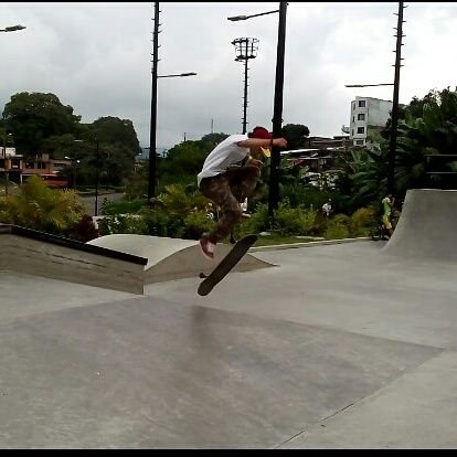 Esta cultura es para intrépidos sin cascos en la tusta...(8)/ skate toda la vida