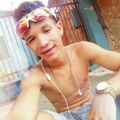 A prepotência te faz forte por um dia. A Humildade, para Sempre! 😉😉